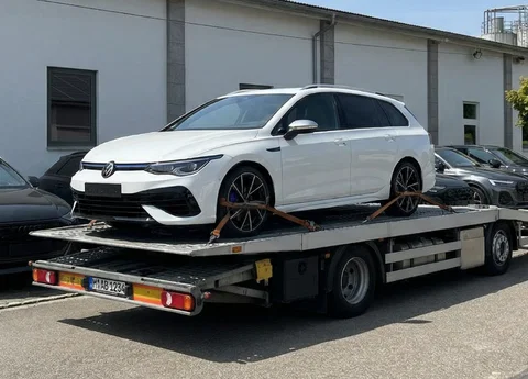 VW Golf 7 im Transport bei Kraska Automobile