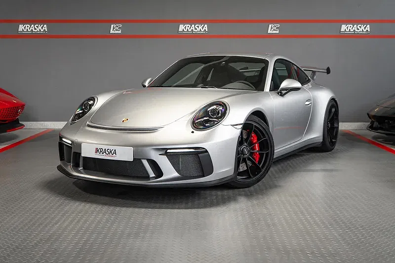 Porsche 911 GT3 im Showroom von Kraska Automobile