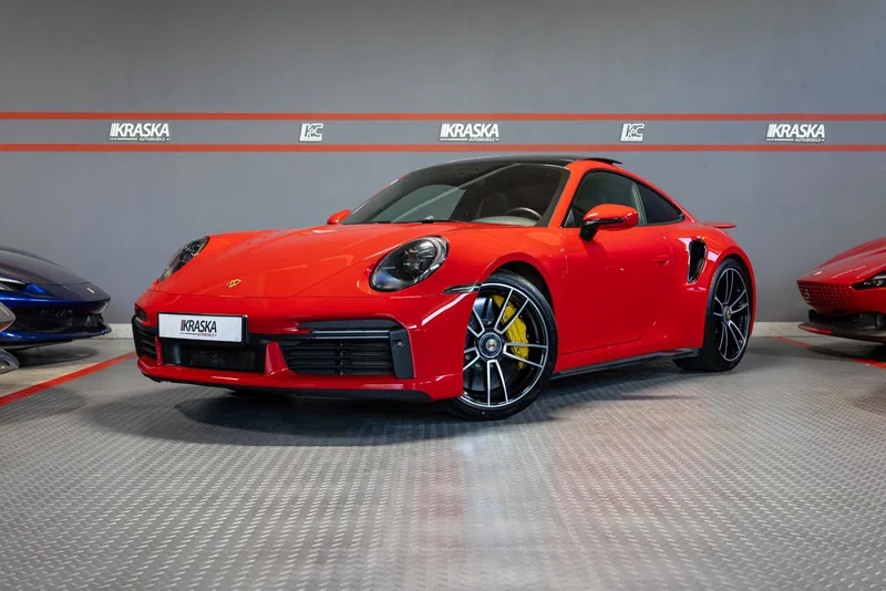 Porsche 911 Turbo S im Showroom von Kraska Automobile